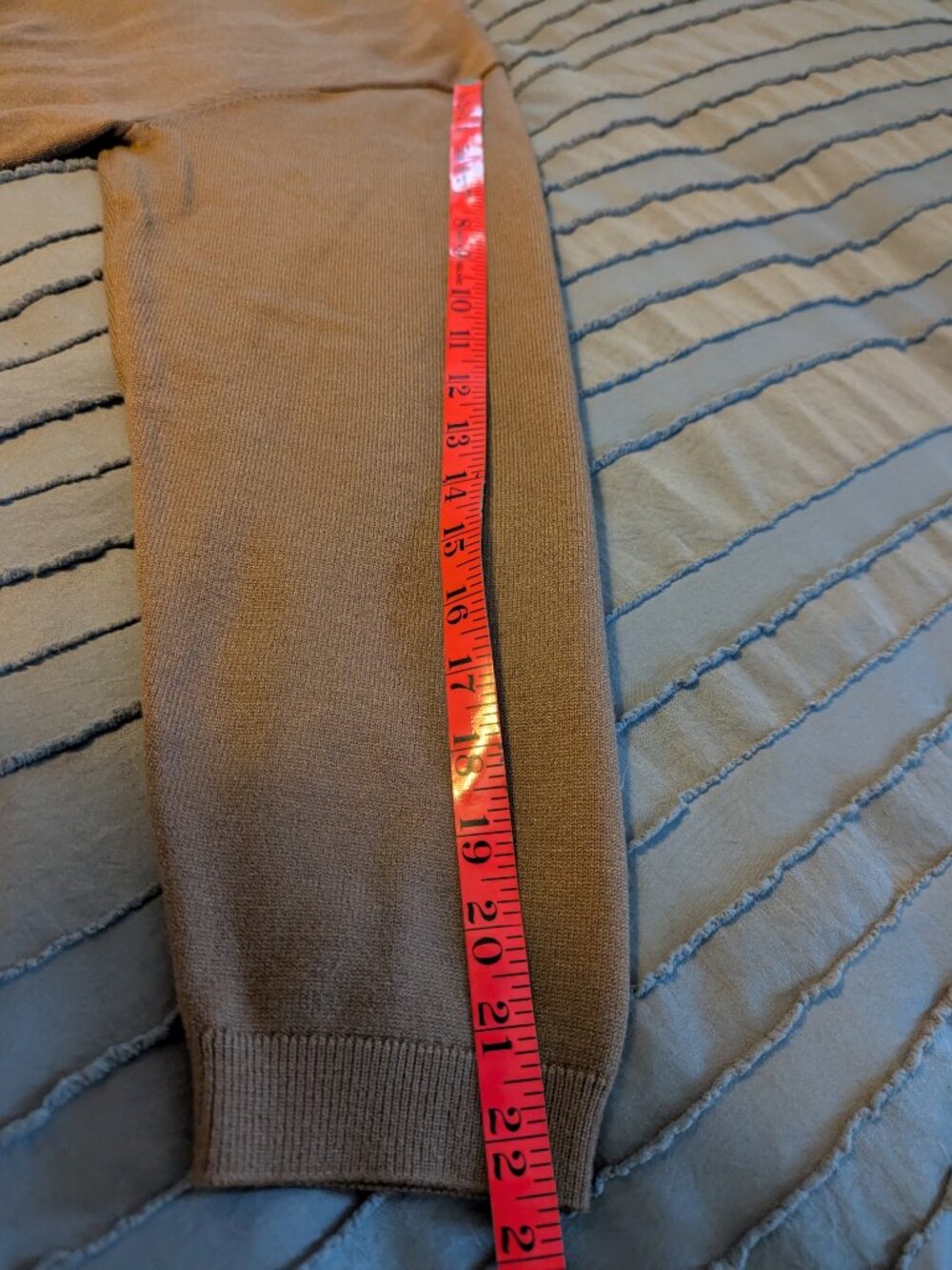 Kenneth Cole Brown V Neck Sweater New - Picture 5 of 7